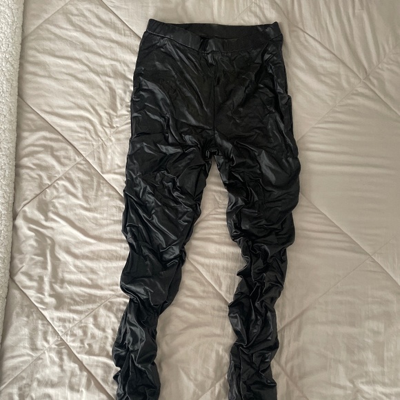 Black Shein Jeggings - Picture 1 of 4